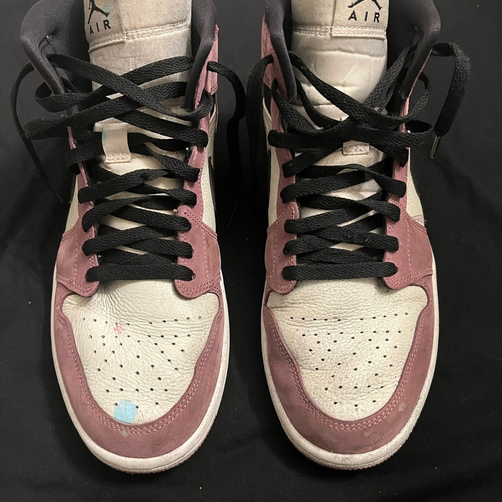 AJ1